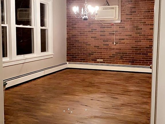 Spacious Dining Room