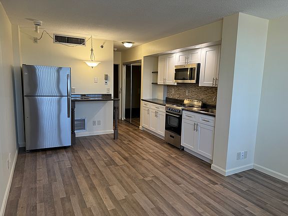 2nd image of 70 Southbridge St Unit 909