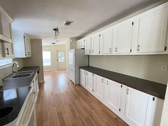 5th image of 13716 NE County Road 1471