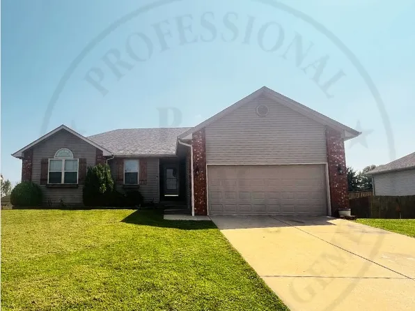 4028 W Ridgeview St, Battlefield, MO 65619