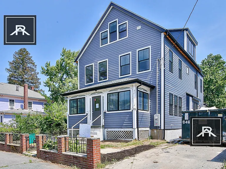 122 Jerome St — Photo 27