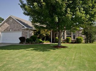 3803 SE 5th St, Bentonville, AR 72712