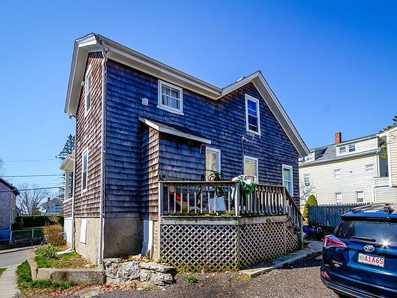 4th image of 546 Snell St