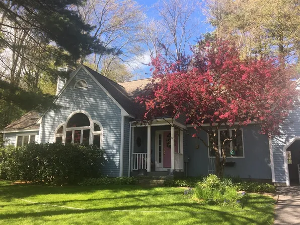 47 Park St, Shrewsbury, MA 01545