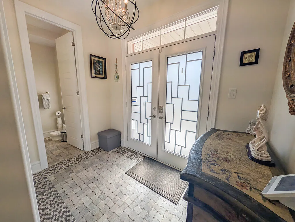 7868 Odell Crescent - 1 — Photo 2