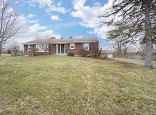1697 Wilmington Rd, Lebanon, OH 45036