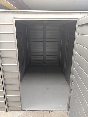 Rented by LEVEN Real Estate | media 8