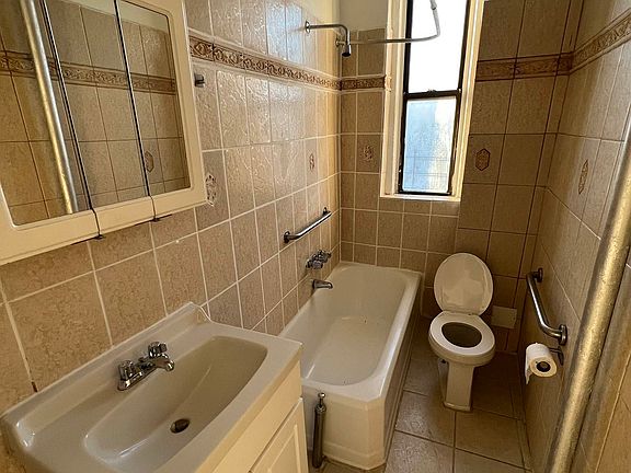 5th image of 405 W 149th St #6E