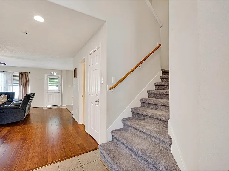 12042 Clear Brook Oak St — Photo 9