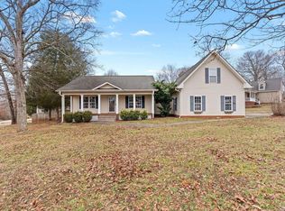 206 Forked Oak Way, Fountain Inn, SC 29644