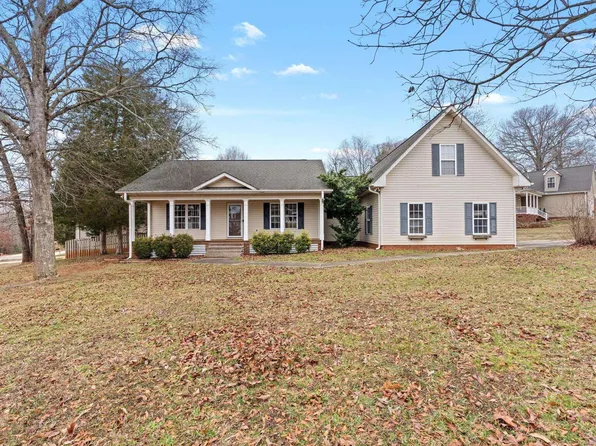 206 Forked Oak Way, Fountain Inn, SC 29644