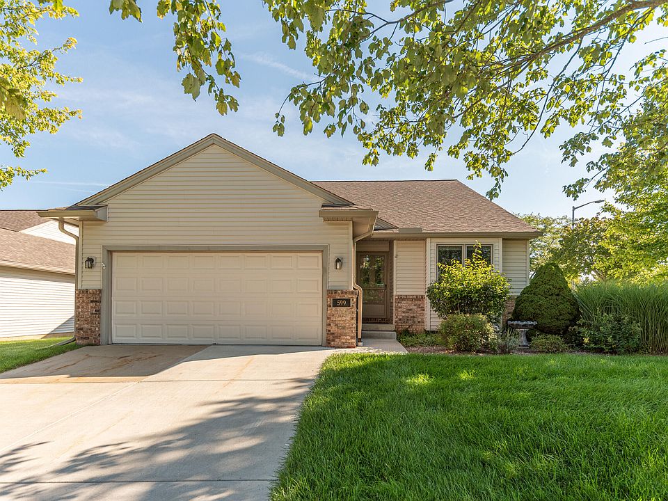 1st image of 599 Sycamore Cir