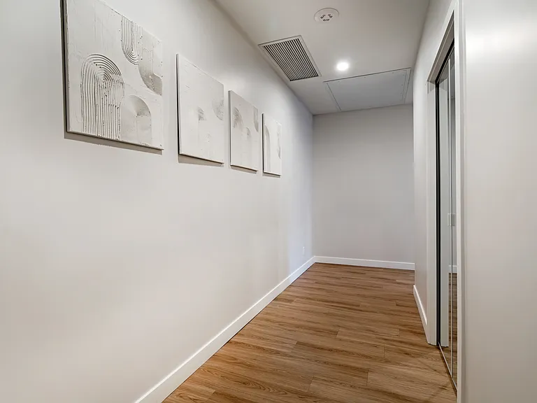 909 5th Ave SW — Photo 20