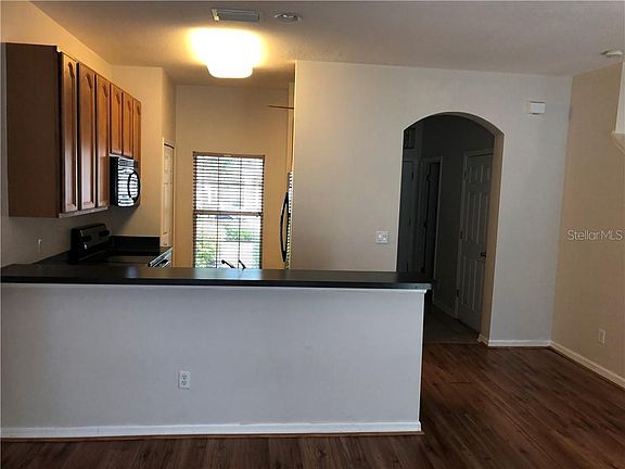 2nd image of 2248 Leland Ln