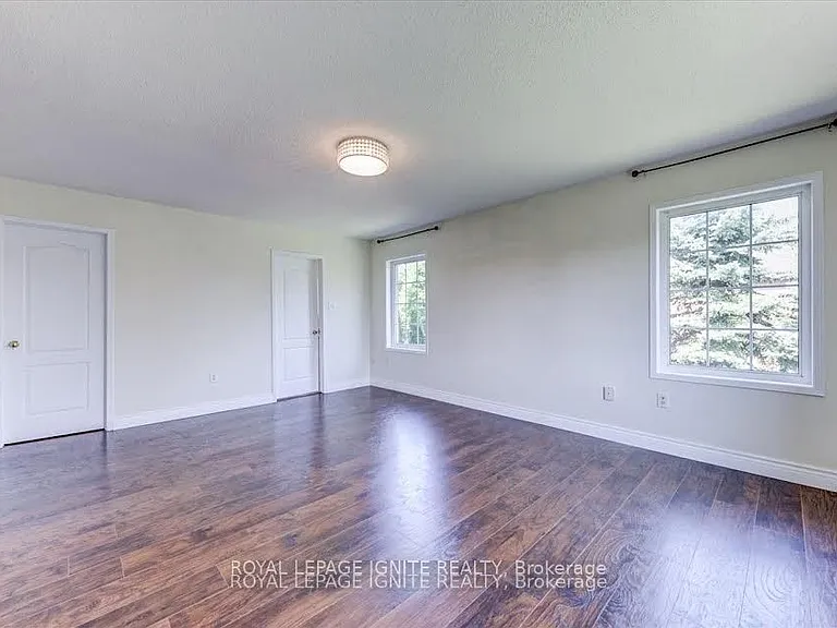 57 Armitage Cres — Photo 26