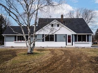 11643 N River Rd, Mequon, WI 53092