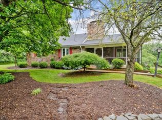 87 Sidney Rd, Annandale, NJ 08801