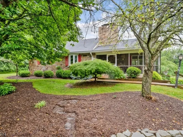 87 Sidney Rd, Franklin Twp., NJ 08801
