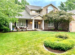 2600 W Sunset Ct, Peoria, IL 61615