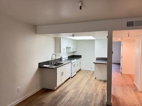 French Street Apt