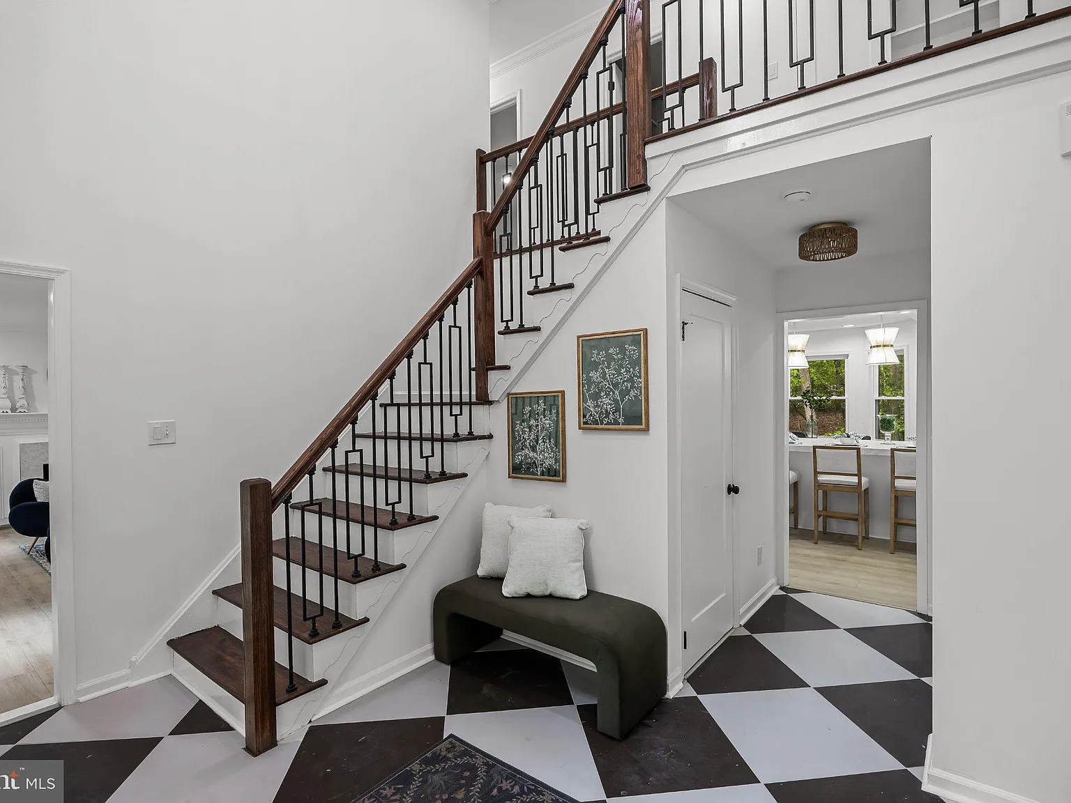 4 bed, 2.5 bath, 3115 sqft, $6,000 — Photo 2