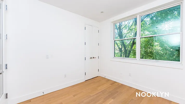 Rented by Nooklyn NYC LLC | media 23