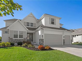 14686 S Parkhill St, Olathe, KS 66062
