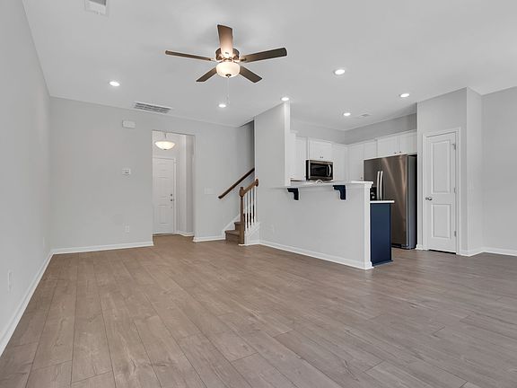 5th image of 6524 Wilford Ct