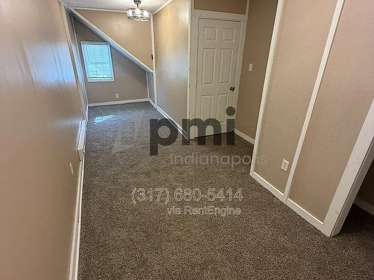 1023 E 8th St #3 — Photo 25