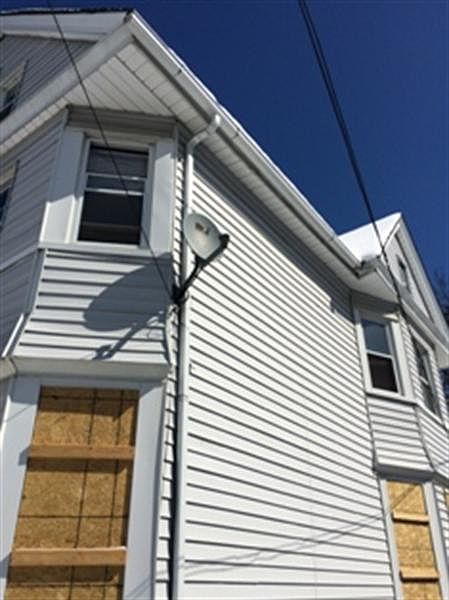 2nd image of 739 Highland Ave