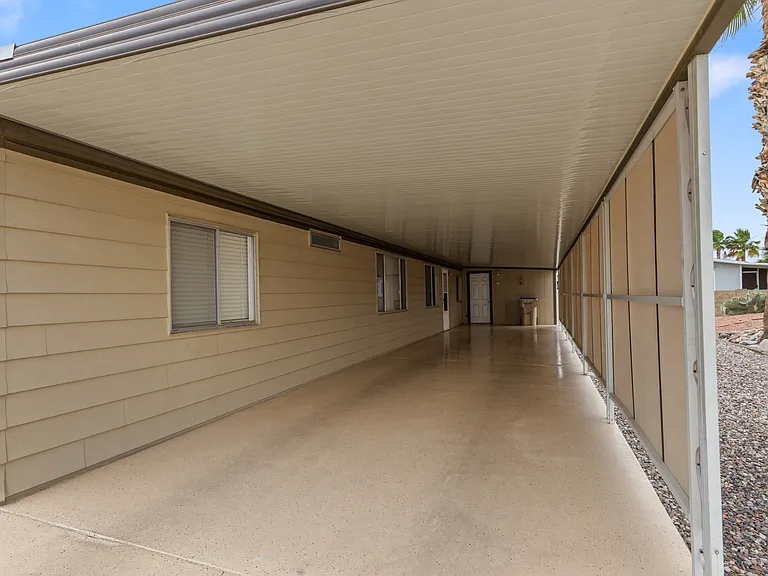 5223 E Lindstrom Ln — Photo 24
