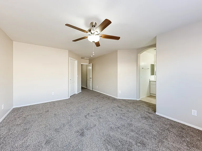 6054 W Jones Ave — Photo 10