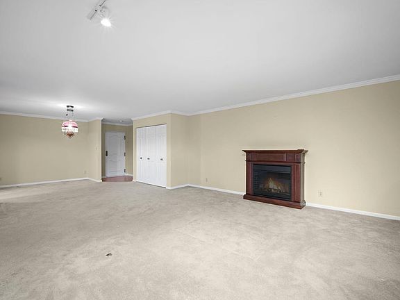 5th image of 13335 Watertown Plank ROAD #115