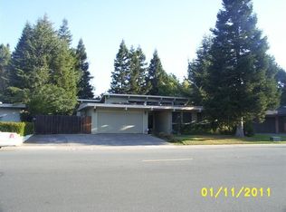 8825 Williamson Dr, Elk Grove, CA 95624