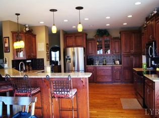 1402 Colby Dr, Forest, VA 24551