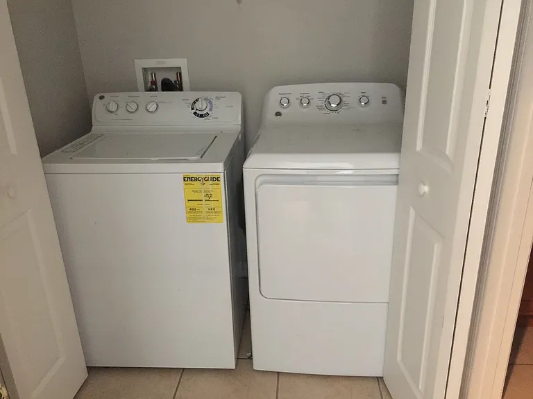 2371 Chatham Place Dr — Photo 12