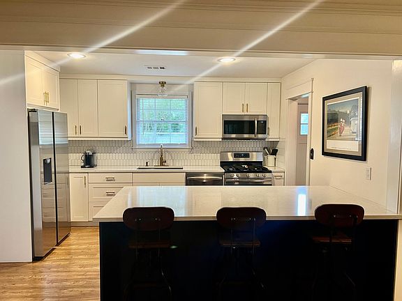 5th image of 116 Highland Ave