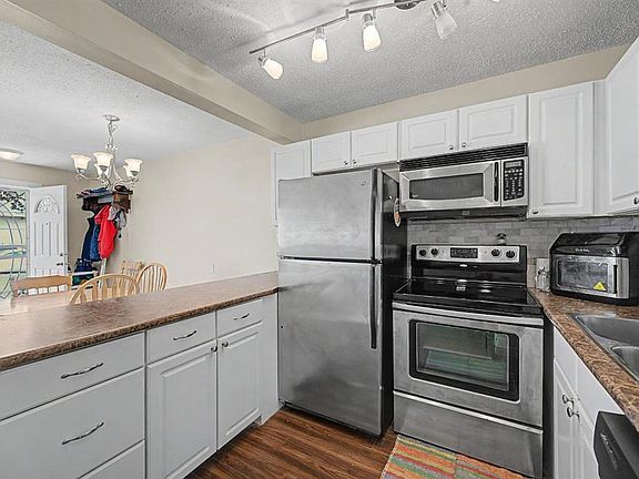 3rd image of 200 E Brookpark Dr SW #814