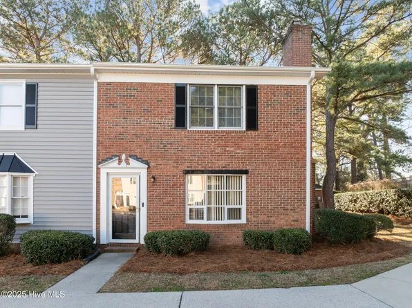 100 David Drive #E13, Greenville, NC 27858