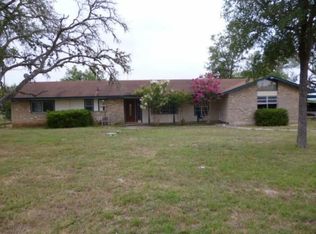 211 Merrywood Ln, San Marcos, TX 78666