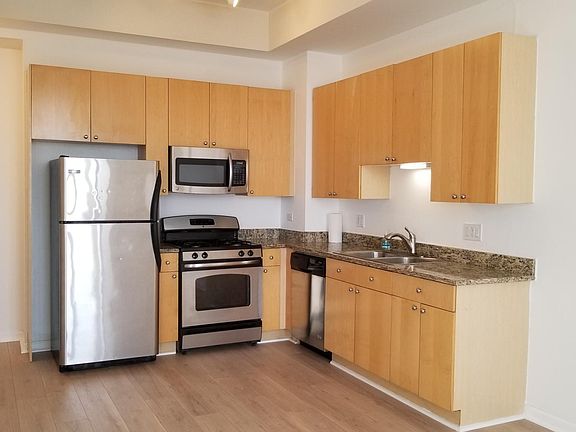 2nd image of 1464 S Michigan Ave APT 1806