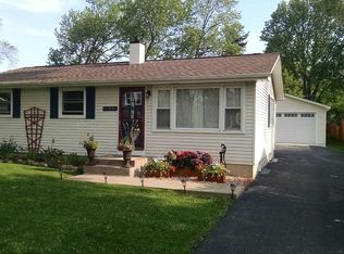 17894 W Winnebago Dr, Grayslake, IL 60030