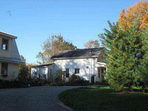 2nd image of 14869 Grove Rd
