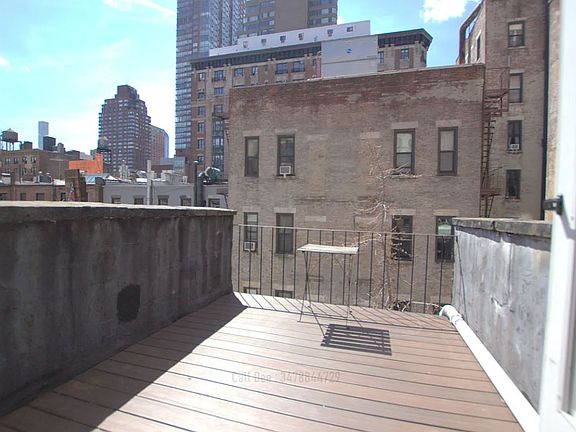 3rd image of 146 W 70th St APT 5R