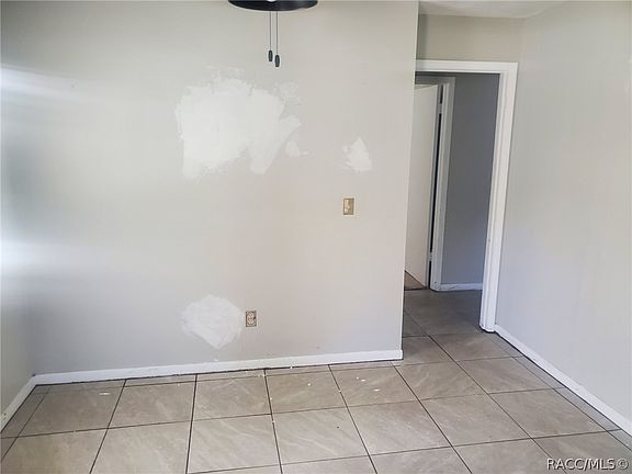 4th image of 115 NE 9th Ave