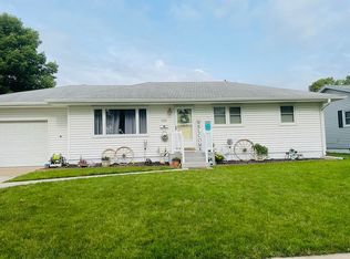 2035 Hazel St, Fremont, NE 68025
