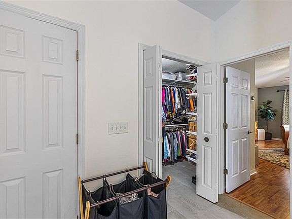3rd image of 8106 Pond Shadow Ln