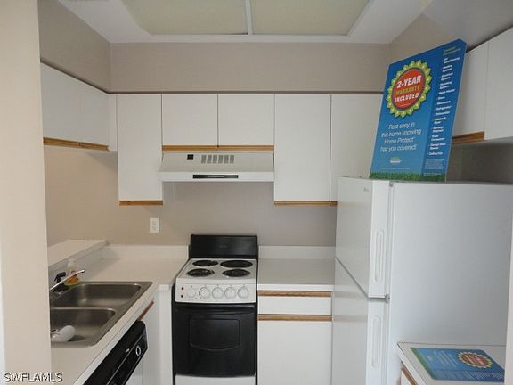 2nd image of 3323 Olympic Dr