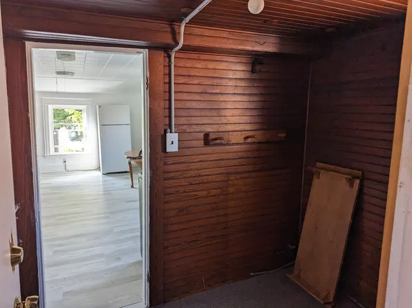 79 Winter St #3R, Auburn, ME 04210