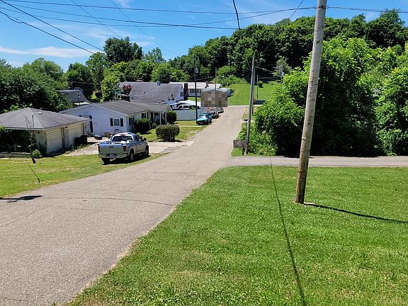 4th image of 1533 Franks Ln